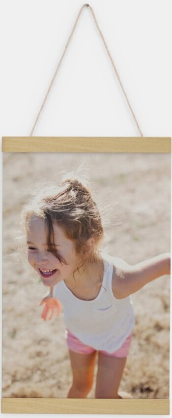Hanging Canvas Print - Baby Gril