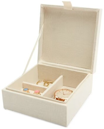 Palm Jewellery Box