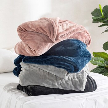Luxe 520gsm Microfibre Blanket by M.U.S.E.