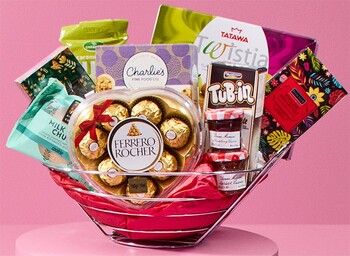 Flavoursome Mother’s Day Sweet Treats Hamper