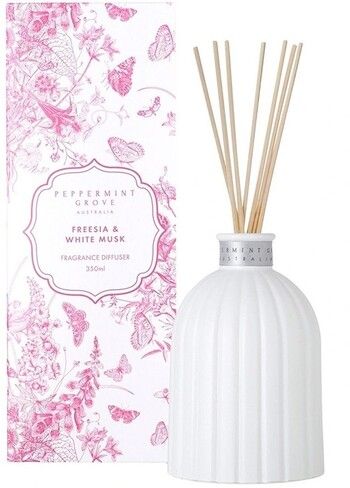 Peppermint Grove Freesia & White Musk Large Diffuser