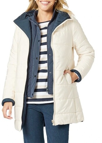 Gordon Smith Reversible Puffer Jacket in Ivory and Navy