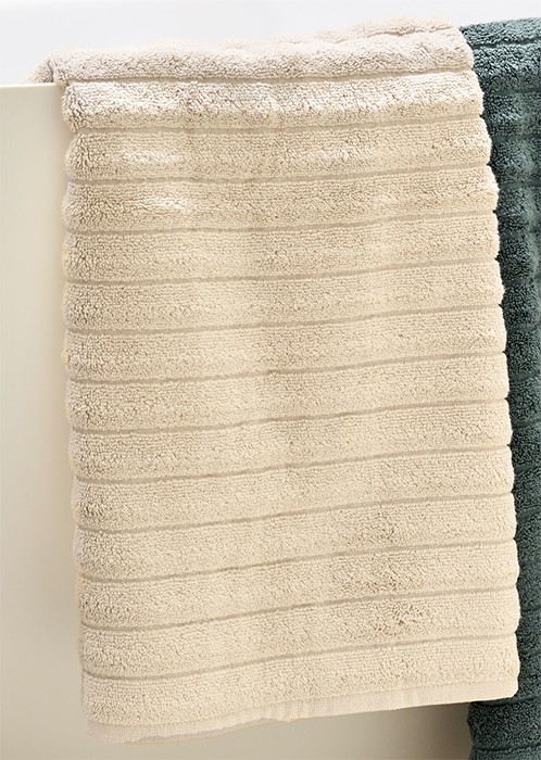 Abercrombie & Ferguson Ribbed Bath Towel