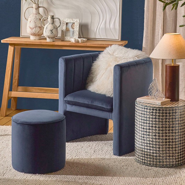 Bentley Velvet Chair by M.U.S.E.