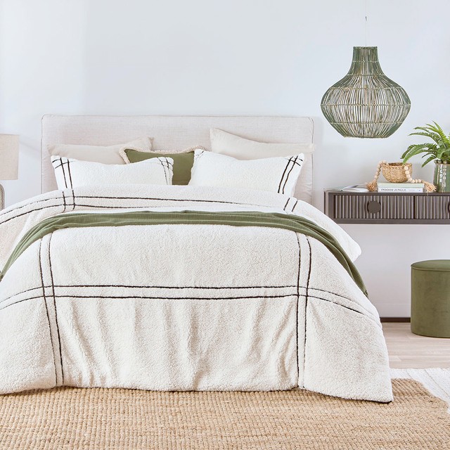 Ezra Fleece Comforter Set by Habitat