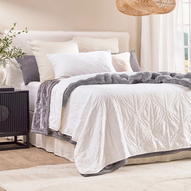Eco Living 250gsm Washable Bamboo Quilt by Hilton