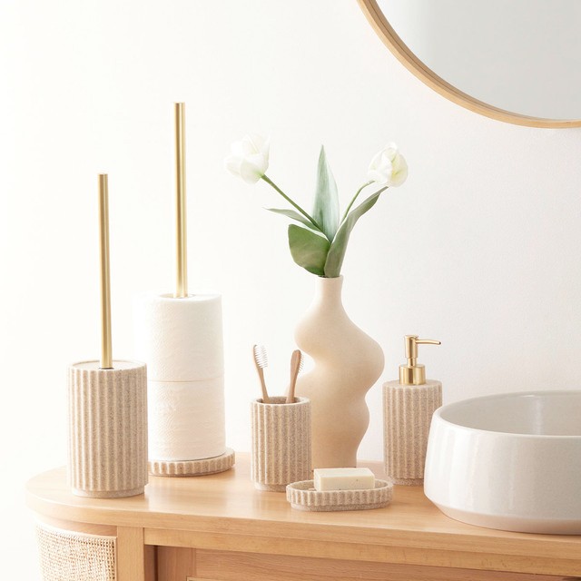 Aria Bathroom Accessories by M.U.S.E.