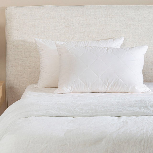Eco Living Washable Wool Pillow Protector by Hilton