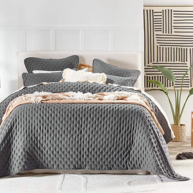 Abel Cloud Coverlet Set by Essentials