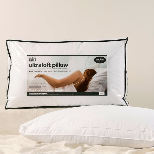 Ultra Loft Microfibre Medium Pillow by Hilton