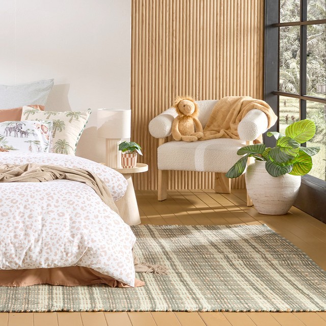 Bizzy Floor Rug by Habitat