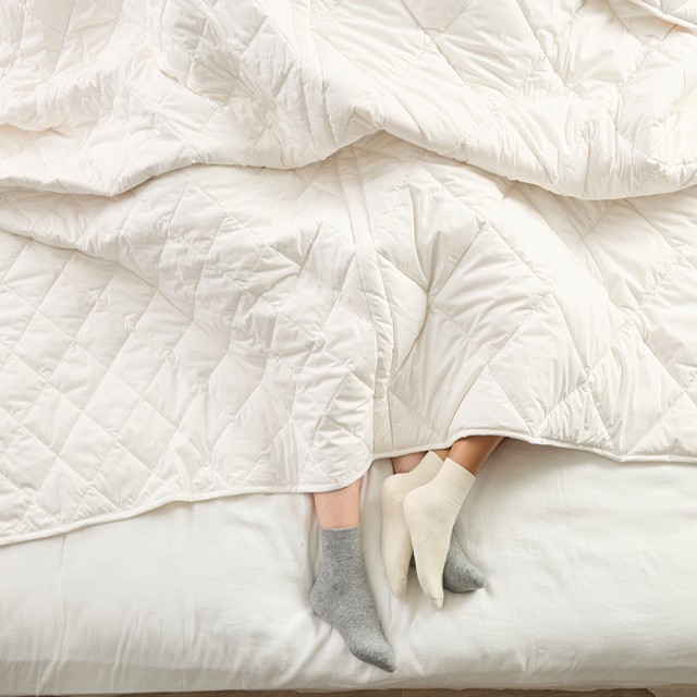 NEW Eco Living Dual Zone Couple Quilt by Hilton