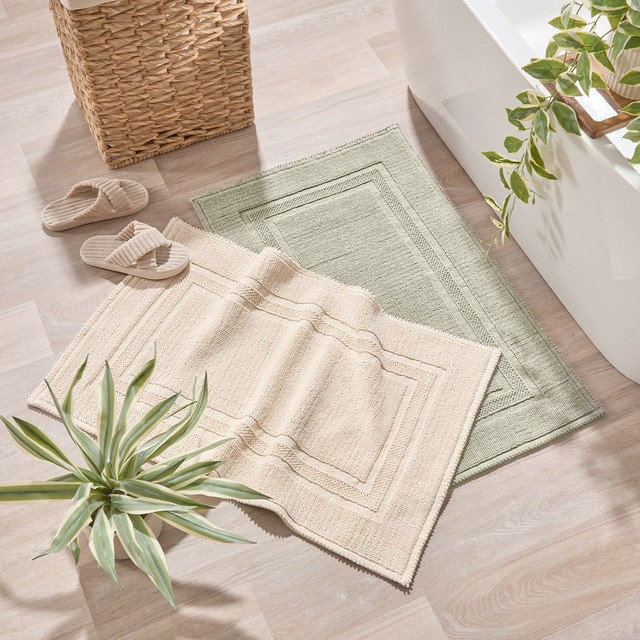 Liam Bath Rug by M.U.S.E.