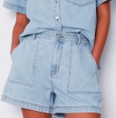 Grab-Chambray-Short Sale