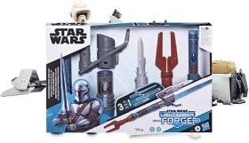 Star-Wars-Lightsaber-Forge-Mandalorian-Masterworks-Set on sale