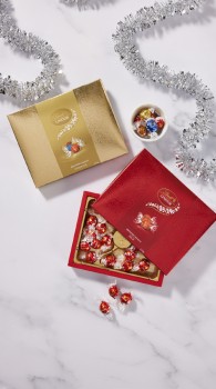 Lindt-Lindor-Gift-Box-235g on sale