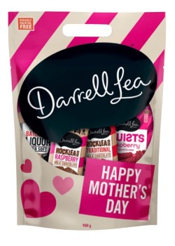 Darrell-Lea-Mothers-Day-Gift-Bag-900g on sale