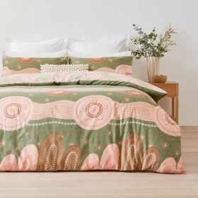 Mudyin-Ngurrawa-Reversible-Quilt-Cover-Set-Queen-Bed on sale