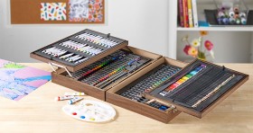 Urbanworx-Deluxe-Art-Kit-175-Piece on sale