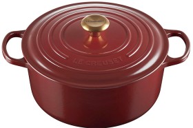 Le+Creuset+Signature+Round+28cm+Casserole+in+Garnet