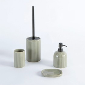 NEW+Selected+Bathroom+Accessories+by+Habitat