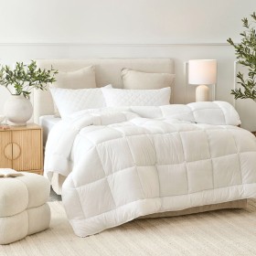 Comfort+Science+So+Soft+450GSM+Microfibre+Quilt+by+Hilton