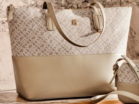 Tommy+Hilfiger+Jacquard+Beige+Monogram+Tote