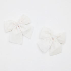 Jessa-Christmas-White-Velvet-Bow-Pack-of-2-by-Habitat on sale