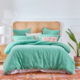 Jungle+Isle+Quilt+Cover+Set+by+Habitat