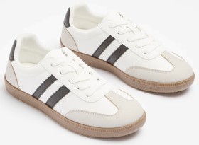 Youth-Canterbury-Sneakers on sale