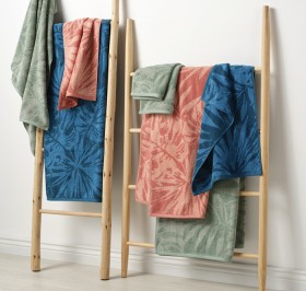 KOO+Cyrus+Palm+Jacquard+Towel+Range