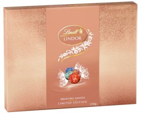 Lindt+LINDOR+Limited+Edition+Christmas+Gift+Box+230g