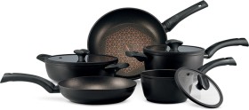 40%25+Off+The+Original+Price+of+Essteele%2C+Tefal%2C+Jamie+Oliver+by+Tefal%2C+Scanpan+and+Joseph+Joseph+Cookware