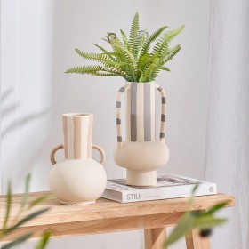 Sandy+Stripe+Vase+by+M.U.S.E.