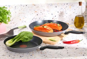 Tefal-Frypans-Twin-Pack on sale