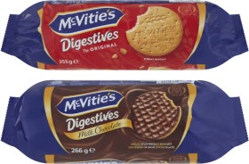 McVitie%26%23039%3Bs+Digestives+Plain+or+Chocolate+Biscuits+266g-355g