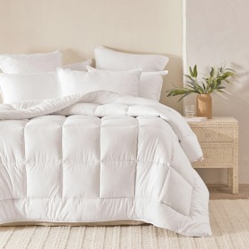 Re%3Anew+Recycled+Synthetic+400gsm+Quilt+by+Pillow+Talk