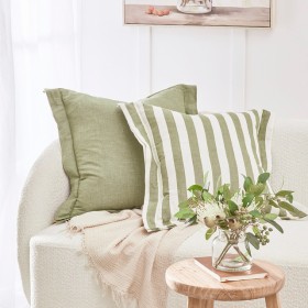 Frankie+Feather+Cushion+by+M.U.S.E.