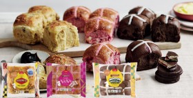 Coles+Easter+Vegemite+%26amp%3B+Cheese+or+Arnott%26rsquo%3Bs+Iced+Vovo+Inspired+or+Wagon+Wheels+Original+Inspired+Hot+Cross+Buns+4+Pack+320g