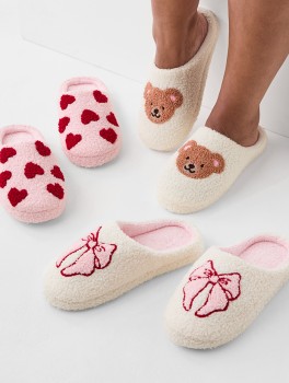 Basic-Print-Scuffs on sale