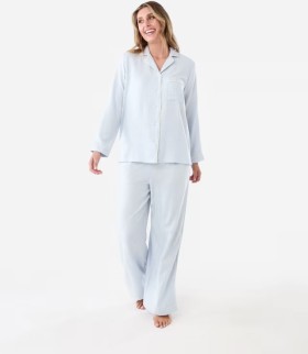 Classic-Flannel-Pyjama-Set on sale