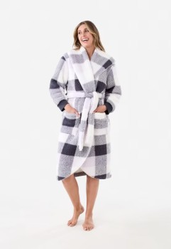 Wide-Collar-Gown on sale