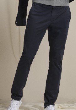 Tommy-Hilfiger-Bleecker-Slim-Chino-Pant on sale