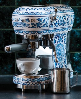 SMEG+50%26%23039%3Bs+Style+Dolce+%26amp%3B+Gabbana+Blu+Mediterraneo+Coffee+Machine