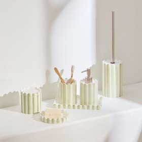 Zinnia+Stripe+Bathroom+Accessories+by+Habitat
