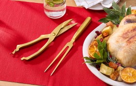 Room+%26amp%3B+Co+Carving+Fork+and+Shears+Set+2+Pack