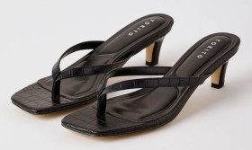 Tokito+Leona+Sandal+in+Black+Croc