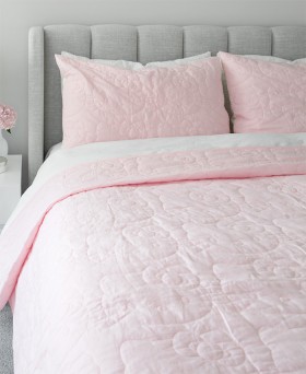 Hello-Kitty-Coverlet-DBQB on sale