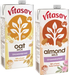 Vitasoy+Almond+or+Oat+Milk+1+Litre