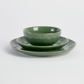 Christmas+Tree+Gold+Rim+Green+Dinnerware+by+Pillow+Talk